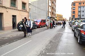 50- Parade 050